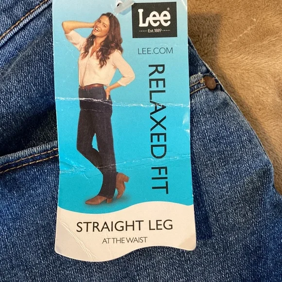 Lee women’s size 14 blue jeans - Picture 7 of 11